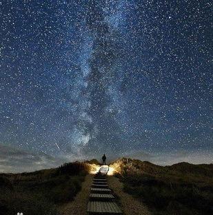 星空无限传媒国产剧mv梁佳芯,梁佳芯演绎国产剧MV，璀璨星光闪耀荧屏